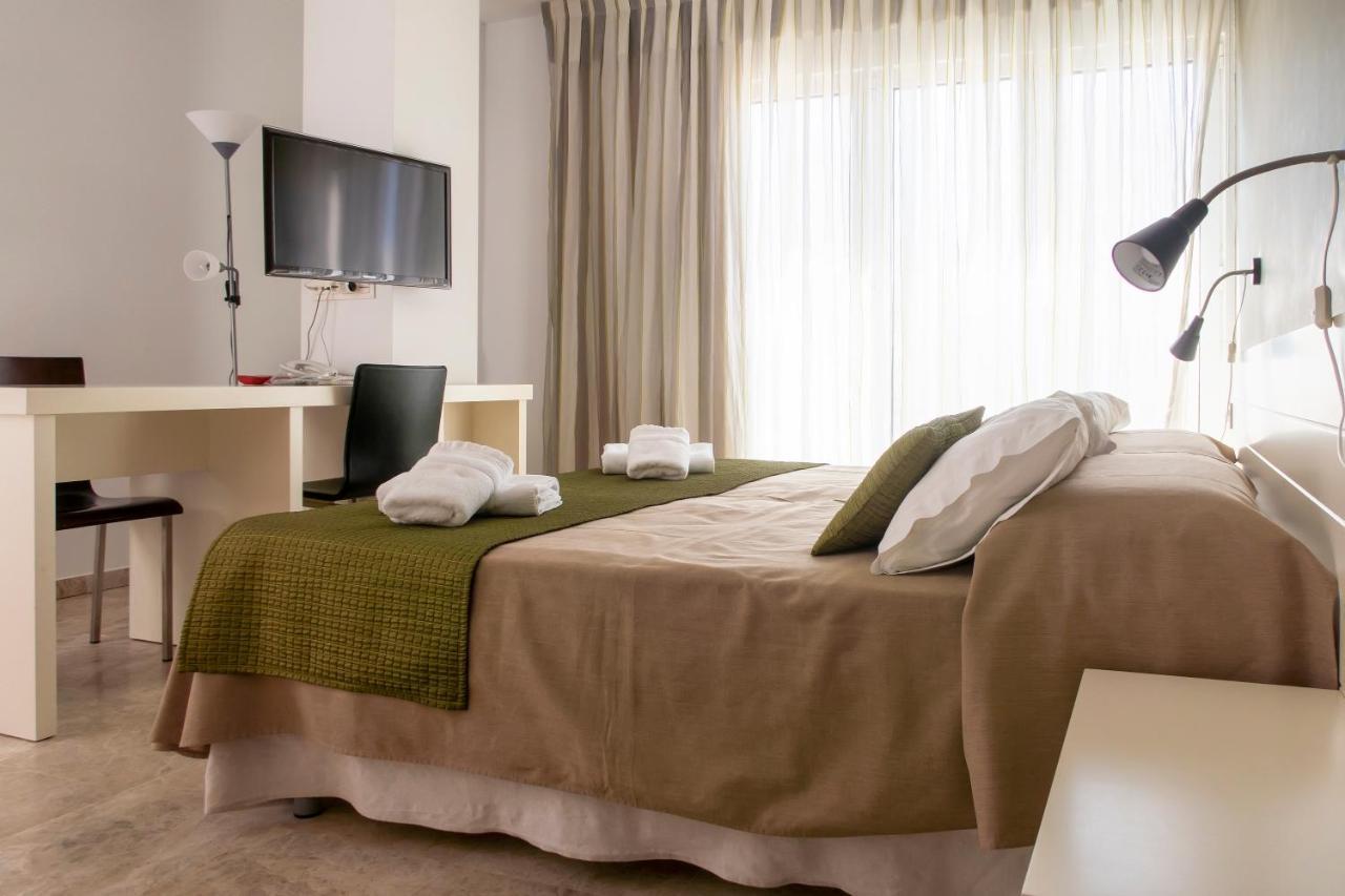 Hotel Senderos Agua Amarga (Almeria)