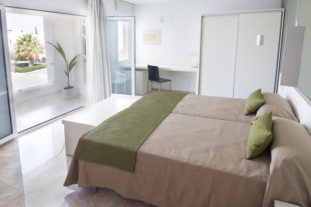 Senderos Hotel
